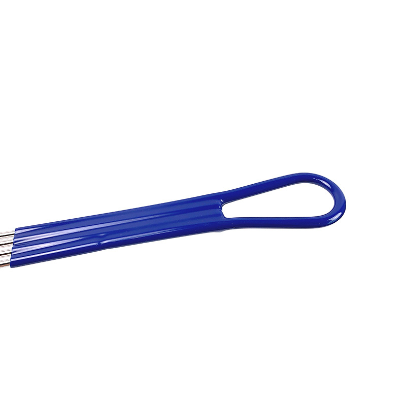 Cesta de freidora rectangular con cubierta abierta.